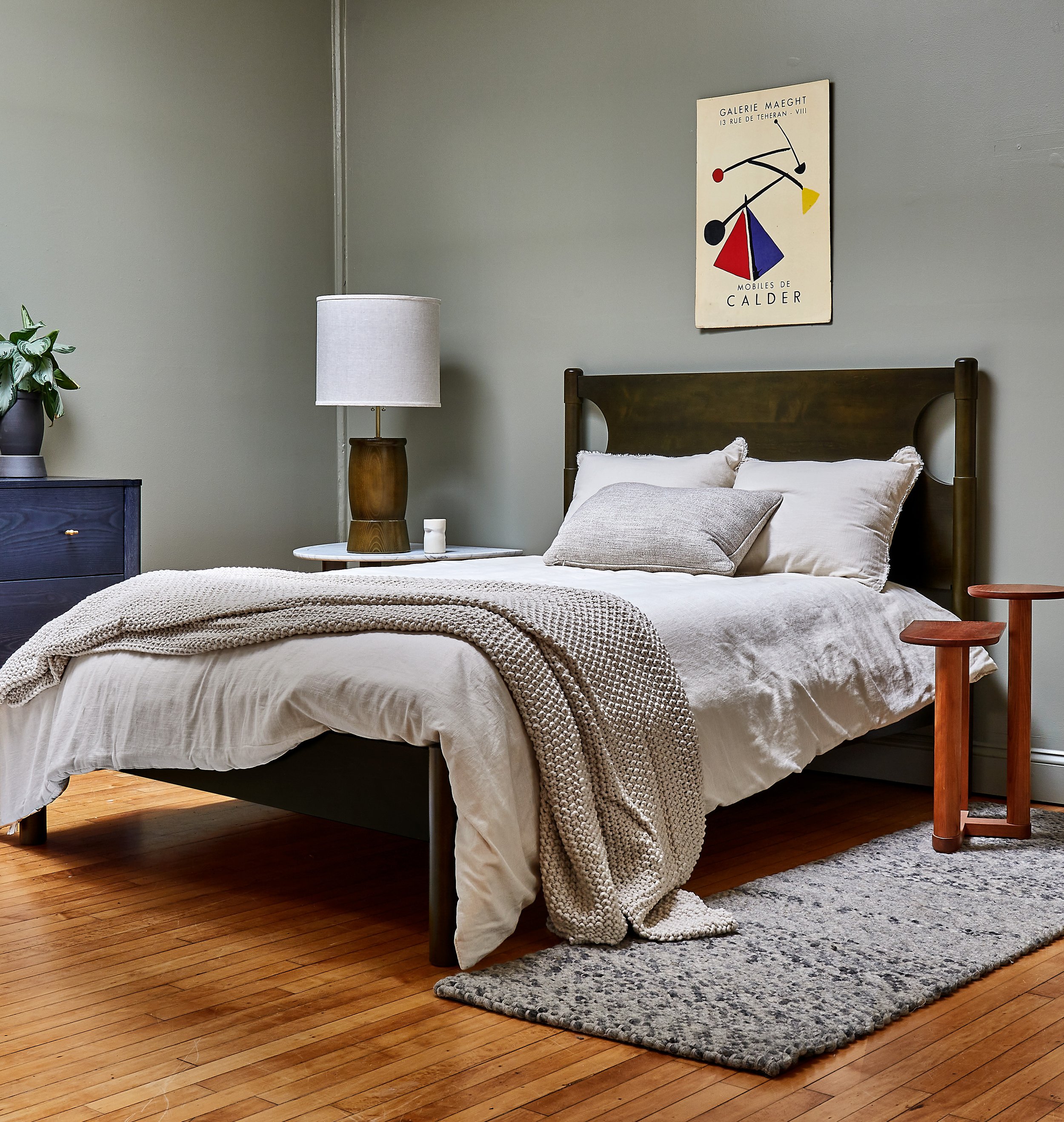 Half Moon Bed | O&G STUDIO Half Moon Bed | O&G STUDIO